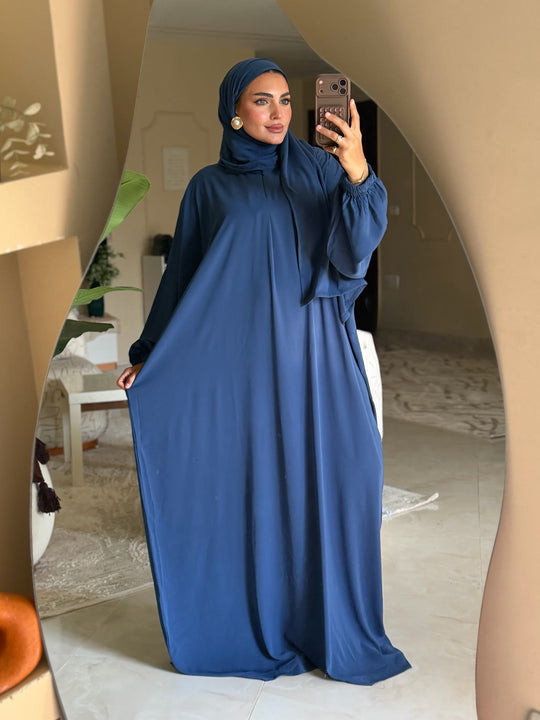 Loose prayer isdal in Saudi royal crepe — Petrol Blue, front view