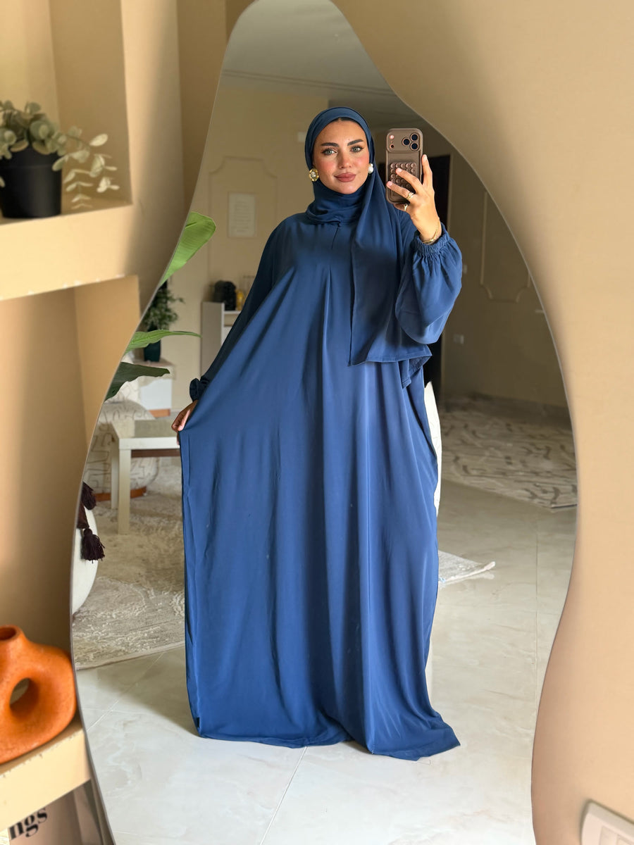 Loose prayer isdal in Saudi royal crepe — Petrol Blue, side view